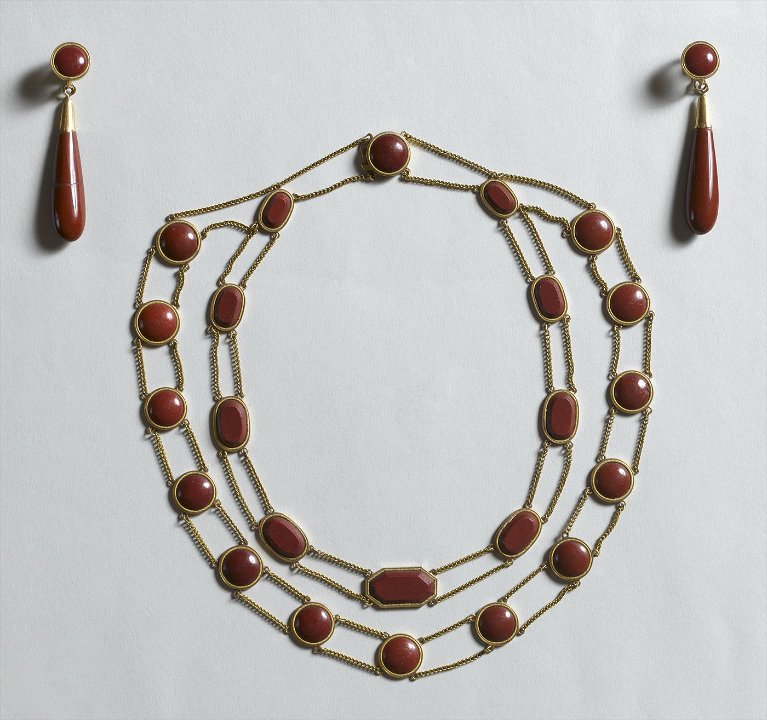 Collier 1