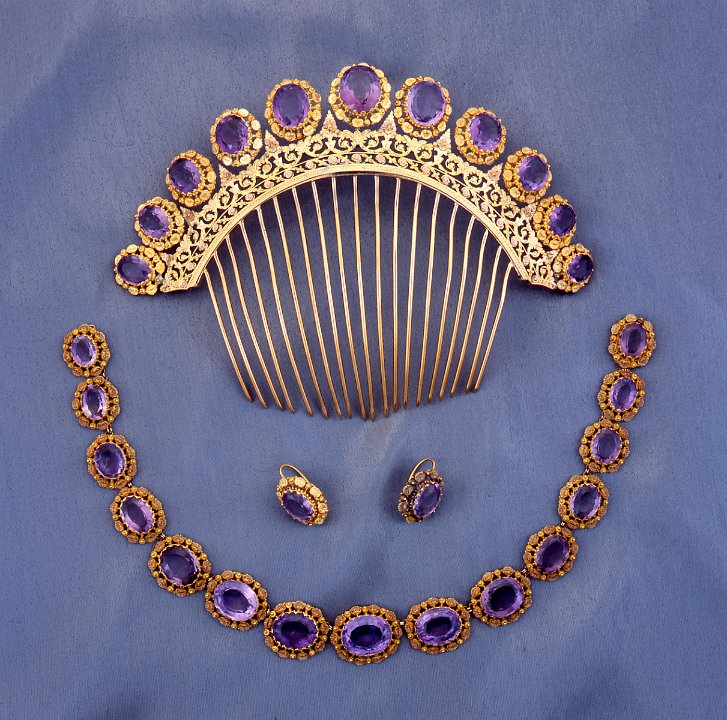 Cts de Villeneuve-Esclapon - Parure amethystes 0