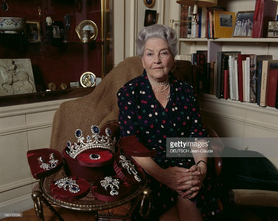 Madame et la parure de Marie-Amelie