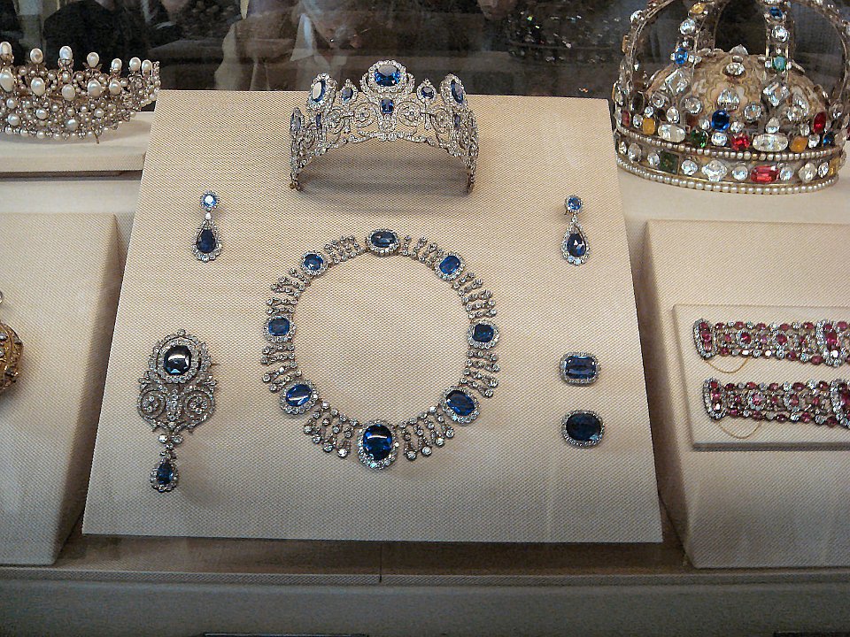 Parure de la Cts de Paris 2