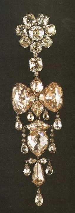 Broche reliquaire 2