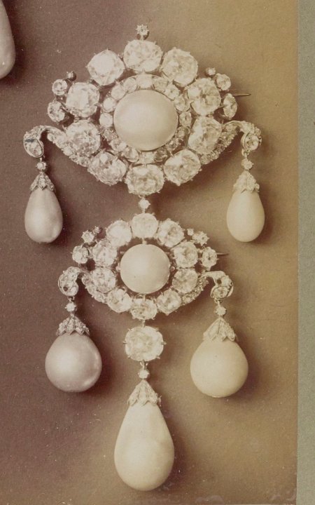 Parure de Perles - Gde Broche epaule