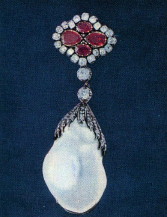 Parure de rubis - Broche 1816 avec perle Orleans 1