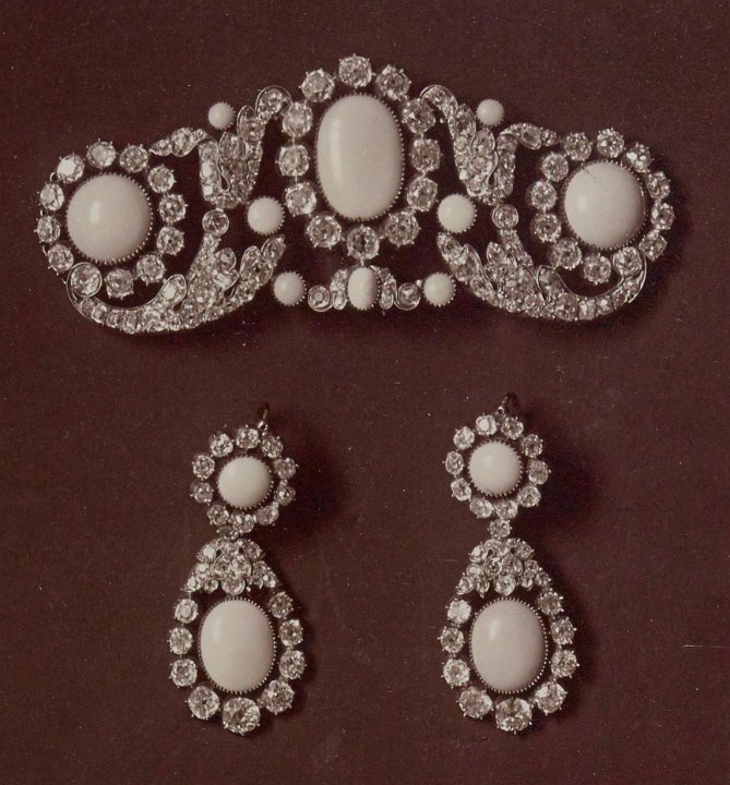 Cahe-peigne et boucles