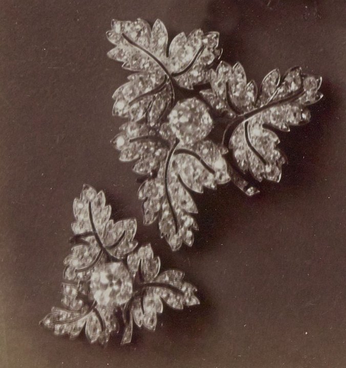 Parure feuilles de groseilliers broche 5