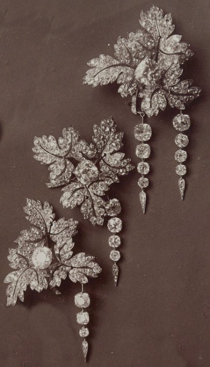 Parure feuilles de groseilliers broche 7