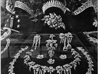 Parure feuilles de groseilliers 1884.jpg