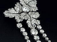 Parure feuilles de groseilliers Broche 2 achetee par Tiffany 2.jpg